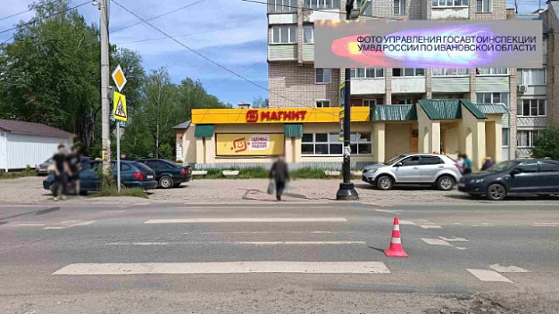 16-летняя девушка попала под колеса «Рено» на пешеходном переходе в Вичуге